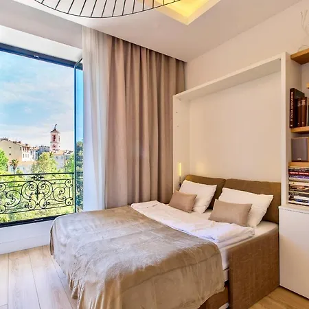 Grand H -f2, Face Vieux- Nice, Terrasse, Ascenseur, Climatisation, Terrace - Center Apartment