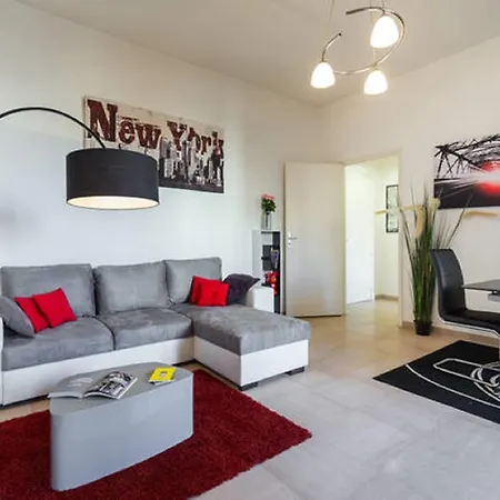 Grand H -f2, Face Vieux- Nice, Terrasse, Ascenseur, Climatisation, Terrace - Center * Nizza